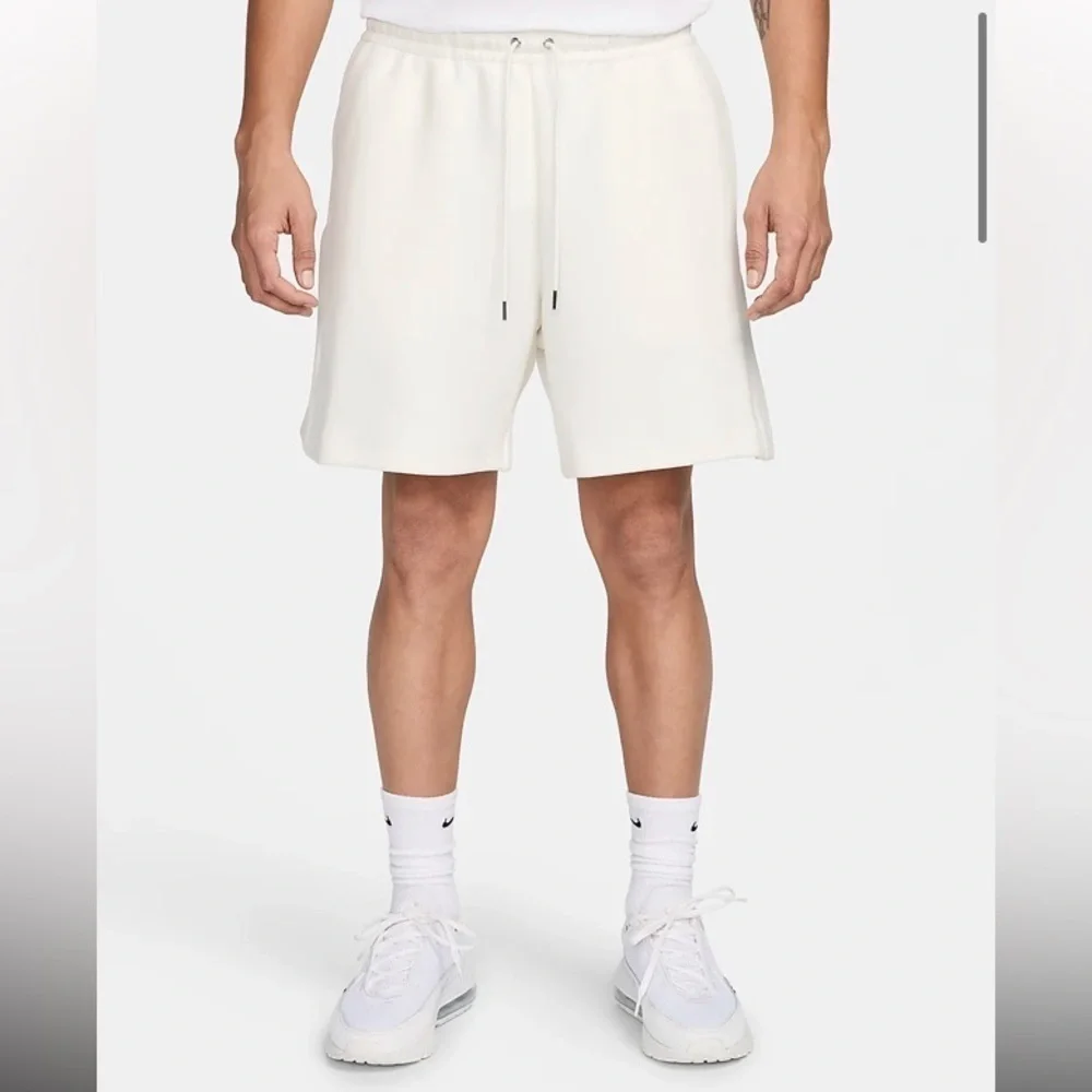 Nike Sportswear Tech Fleece Reimagined Men's 2024 Fleece Shorts L Streetwear Gym